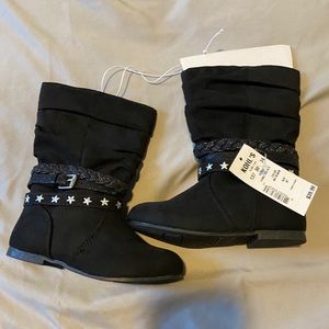 NWT girls boots #MakeAnOffer